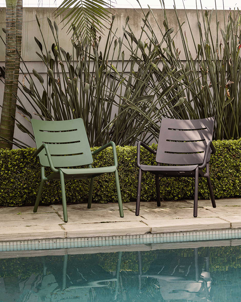 TOOU Outo Lounger Chair